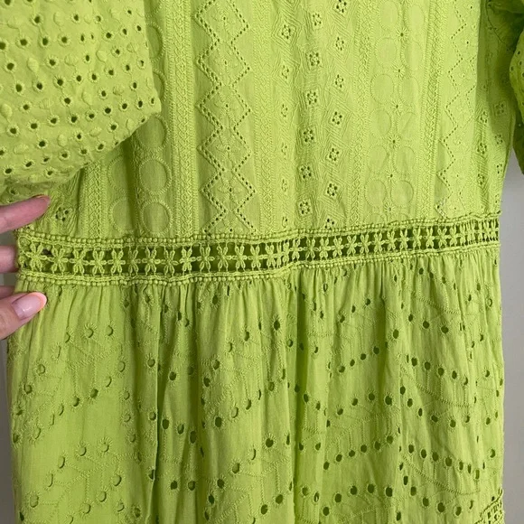 Astrid Europe Bound Green Eyelet Dress - Picture 5 of 8
